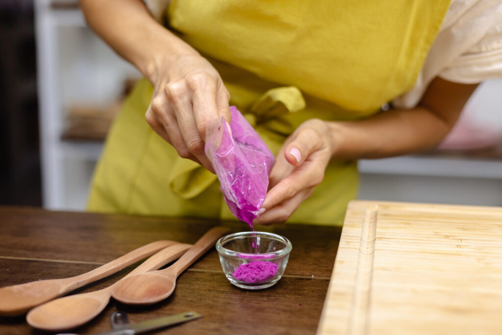 How to Make Purple Food Coloring
